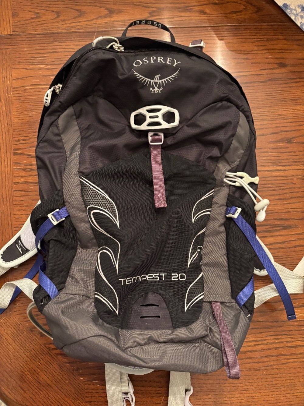 Osprey Tempest 20 women’s small/medium backpack hiking daypack used